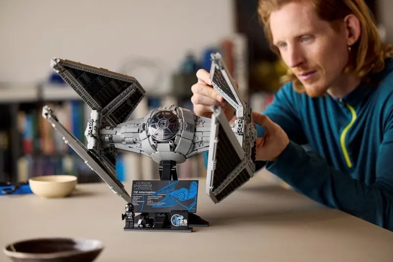 LEGO 75382 TIE Interceptor zdjęcie 9