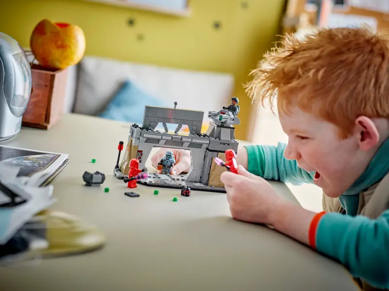 LEGO 75386 Pojedynek Paza Vizsli i Moffa Gideona zdjęcie 10