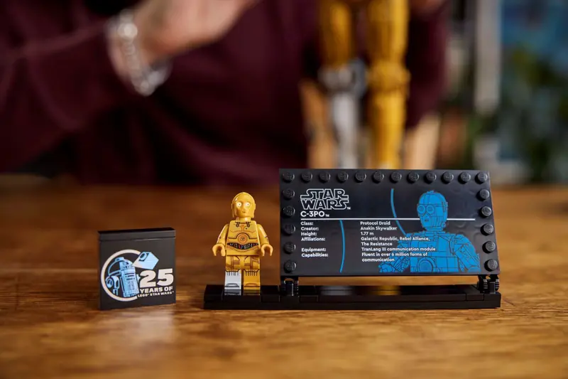 LEGO 75398 C-3PO zdjęcie 7