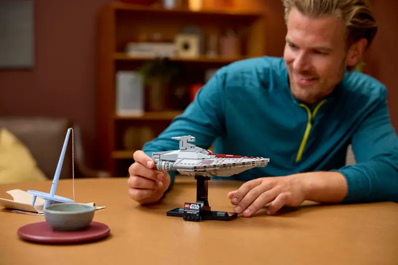 LEGO 75404 Krążownik szturmowy typu Acclamator zdjęcie 8