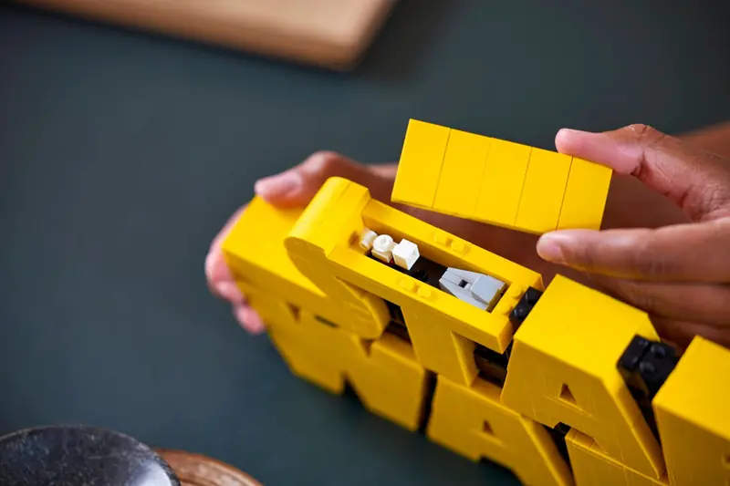 LEGO 75407 Logo Star Wars zbudowane z klocków zdjęcie 5