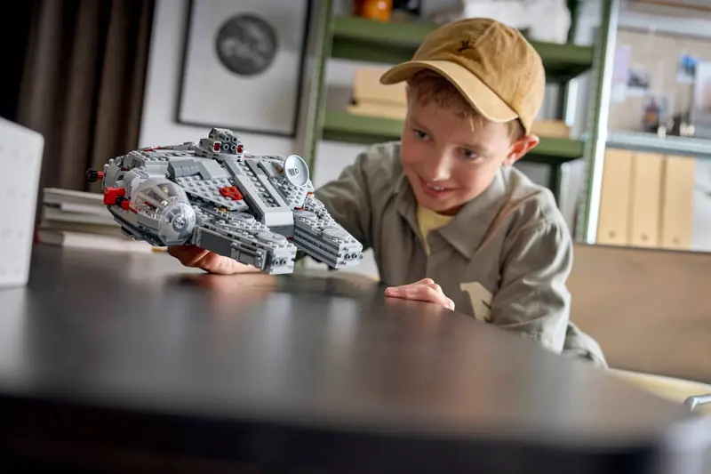 LEGO 75426 SMART Play: Sokół Millennium zdjęcie 15