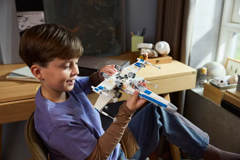 LEGO 75460 Myśliwiec X-Wing Nowej Republiki zdjęcie 10