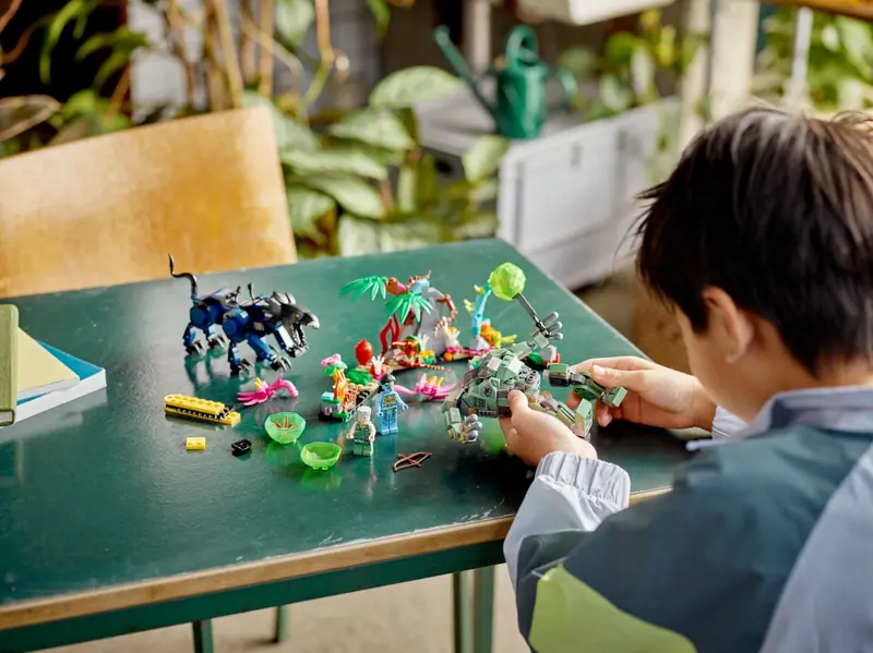 LEGO 75571 Neytiri i Thanator kontra Quaritch w kombinezonie PZM zdjęcie 10