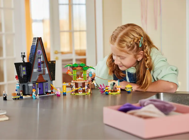LEGO 75583 Rodzinna rezydencja Gru i minionków zdjęcie 10