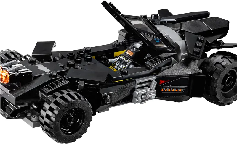 LEGO 76087 Atak powietrzny Batmobila zdjęcie 4