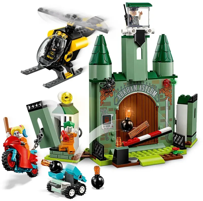 LEGO 76138 Batman i ucieczka Jokera zdjęcie 3