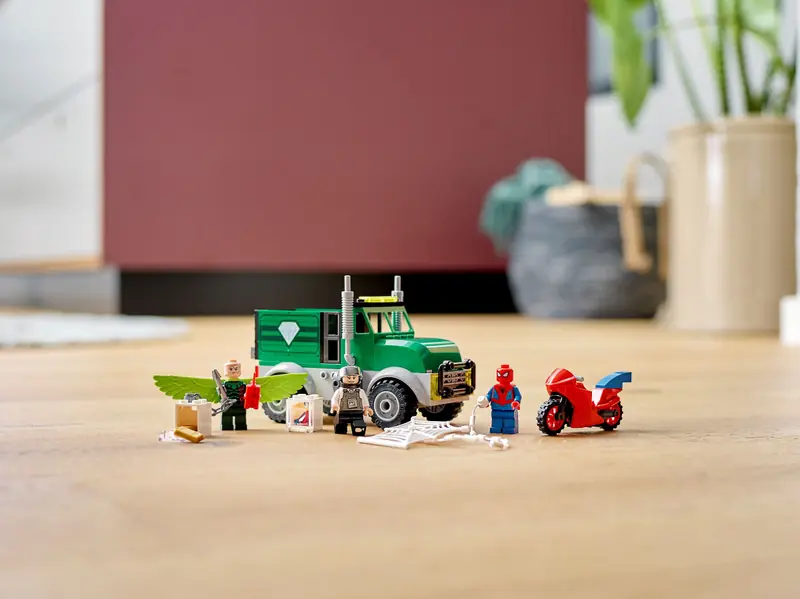 LEGO 76147 Napad Sępa na furgonetkę zdjęcie 9