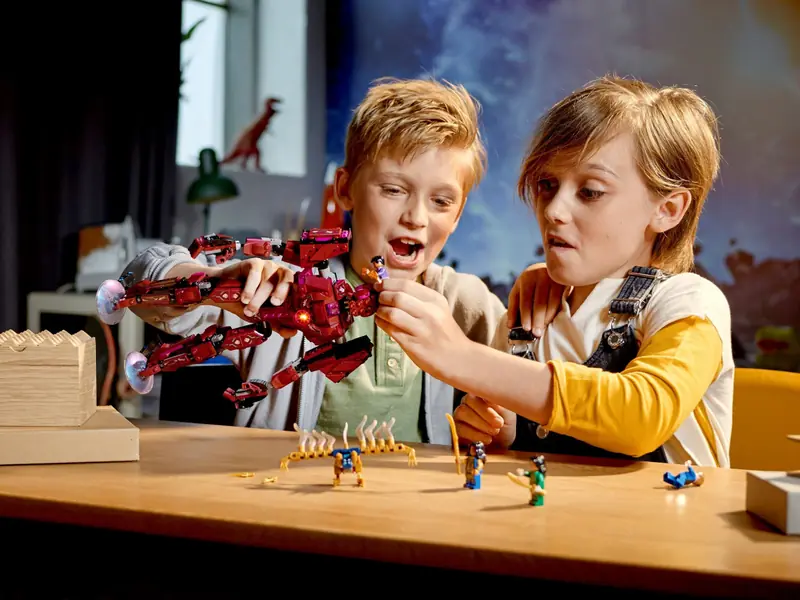 LEGO 76155 W cieniu Arishem zdjęcie 11