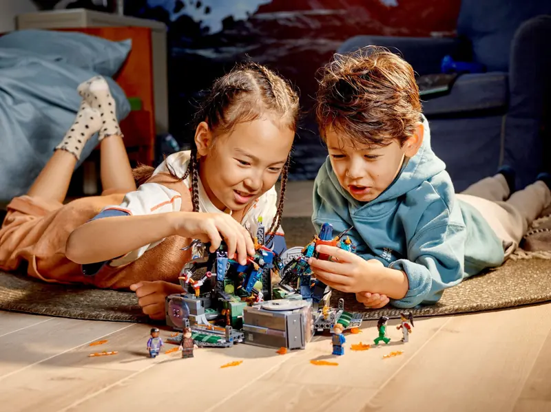 LEGO 76156 Domo powstaje zdjęcie 7