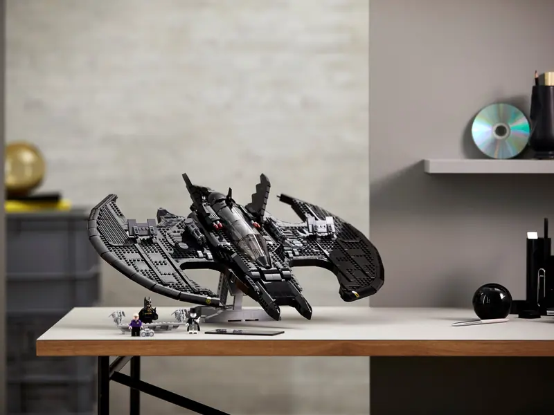 LEGO 76161 Batwing z 1989 roku​ zdjęcie 14