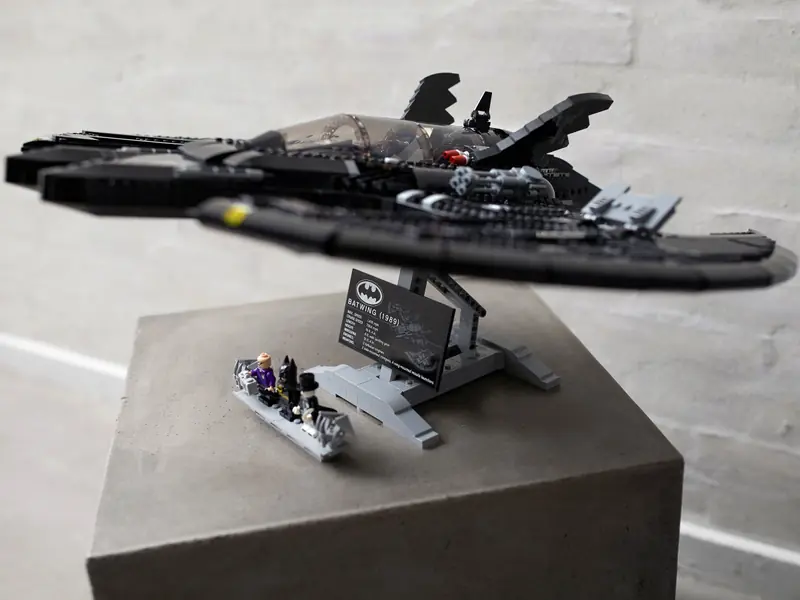 LEGO 76161 Batwing z 1989 roku​ zdjęcie 18