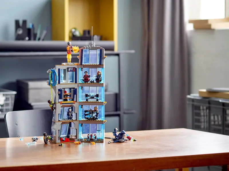 LEGO 76166 Walka o Wieżę Avengersów zdjęcie 8