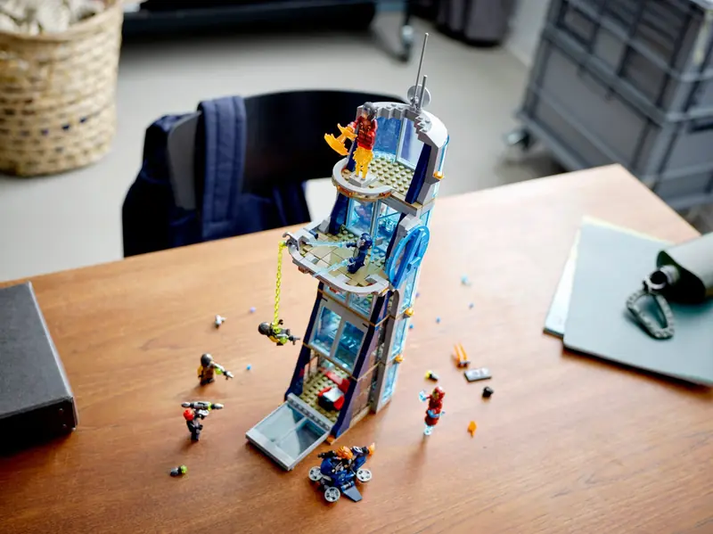 LEGO 76166 Walka o Wieżę Avengersów zdjęcie 7