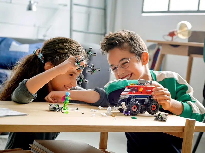 LEGO 76174 Monster truck Spider-Mana kontra Mysterio zdjęcie 9