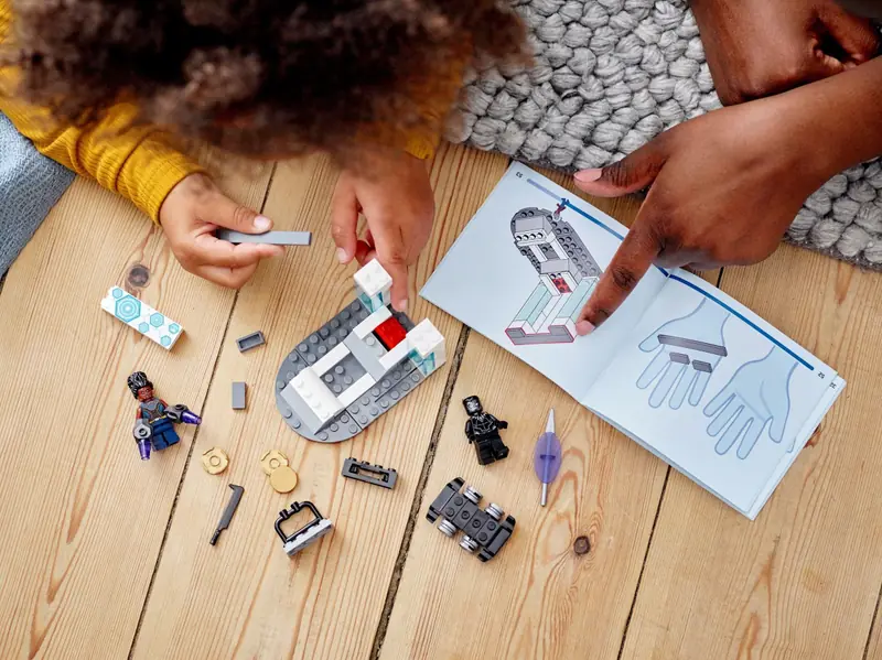 LEGO 76212 Laboratorium Shuri zdjęcie 11
