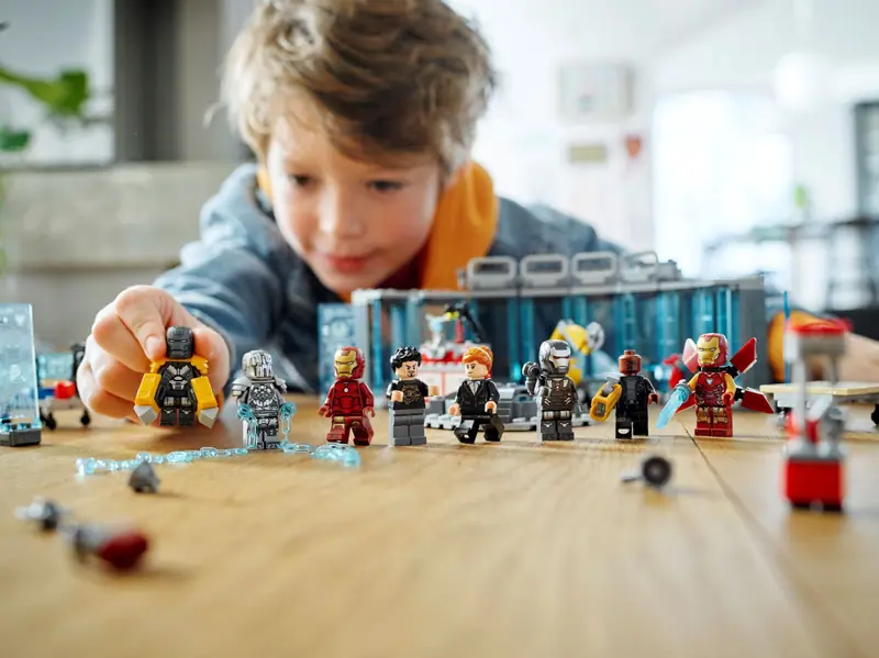 LEGO 76216 Zbrojownia Iron Mana zdjęcie 8