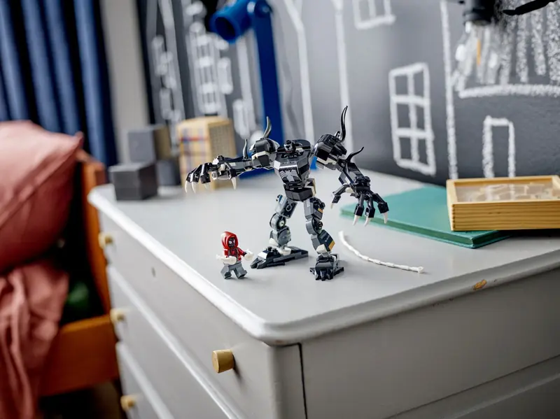 LEGO 76276 Mechaniczna zbroja Venoma vs. Miles Morales zdjęcie 7