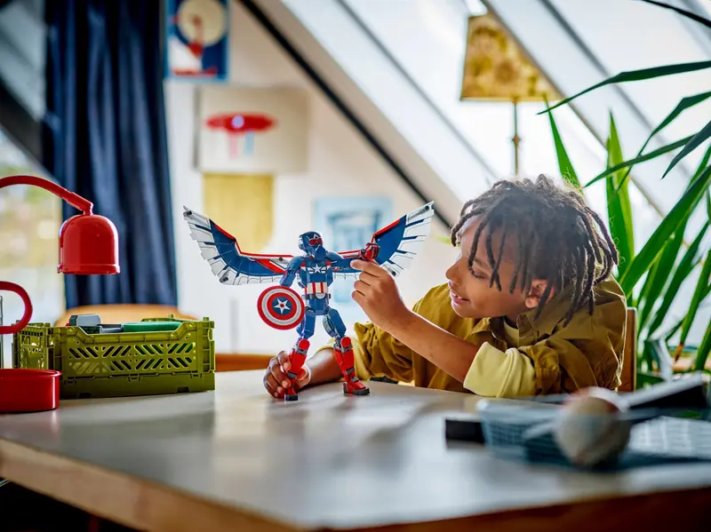 LEGO 76296 Figurka nowego Kapitana Ameryki zdjęcie 8