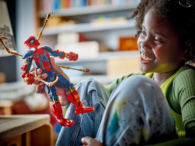 LEGO 76298 Figurka Iron Spider-Mana zdjęcie 5