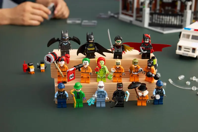 LEGO 76300 Arkham Asylum zdjęcie 14