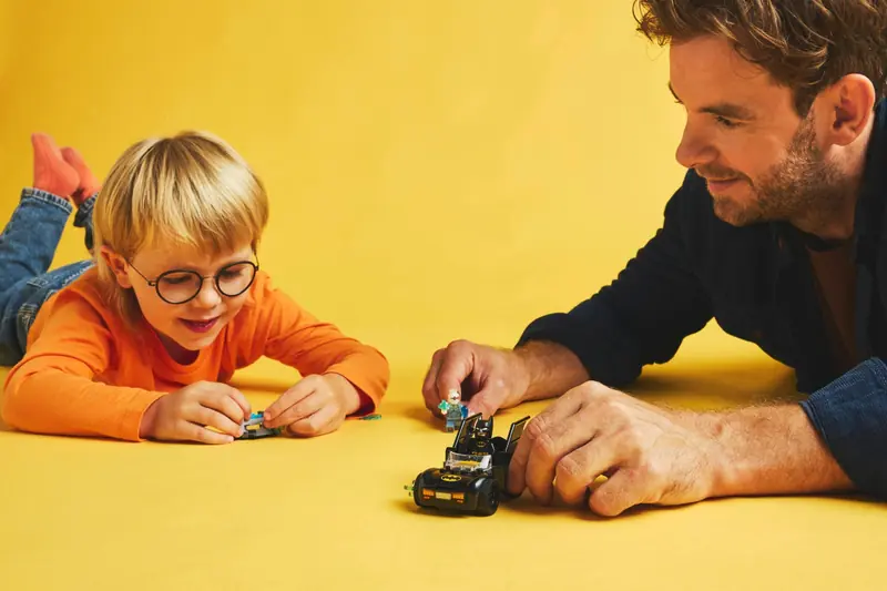 LEGO 76301 Batman i Batmobil kontra Mr. Freeze zdjęcie 7