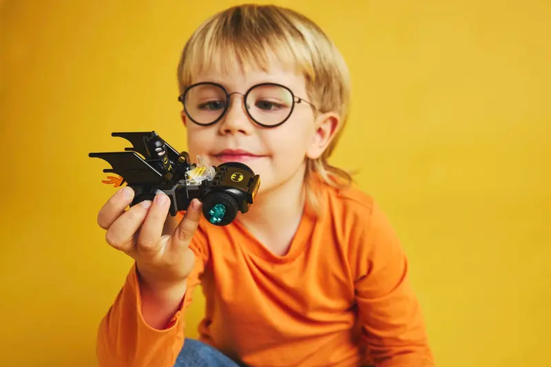 LEGO 76301 Batman i Batmobil kontra Mr. Freeze zdjęcie 6