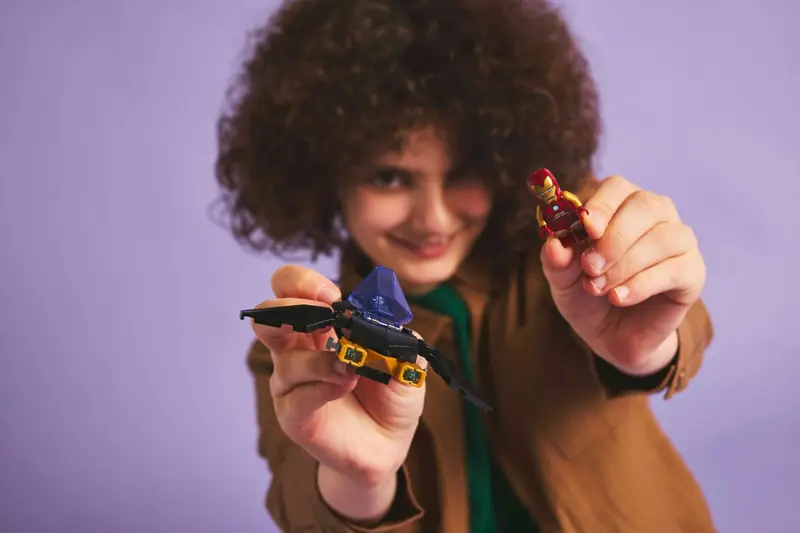 LEGO 76310 Auto Iron Mana i Czarna Pantera kontra Czerwony Hulk zdjęcie 8