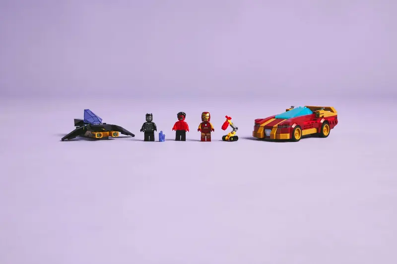 LEGO 76310 Auto Iron Mana i Czarna Pantera kontra Czerwony Hulk zdjęcie 10