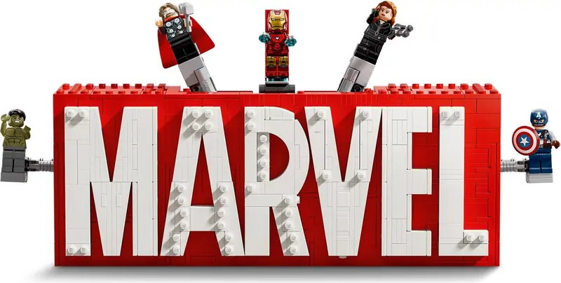 LEGO 76313 Logo MARVEL z minifigurkami zdjęcie 3
