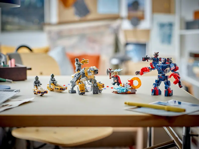 LEGO 76322 Avengers: Koniec gry Thor kontra Chitauri zdjęcie 6