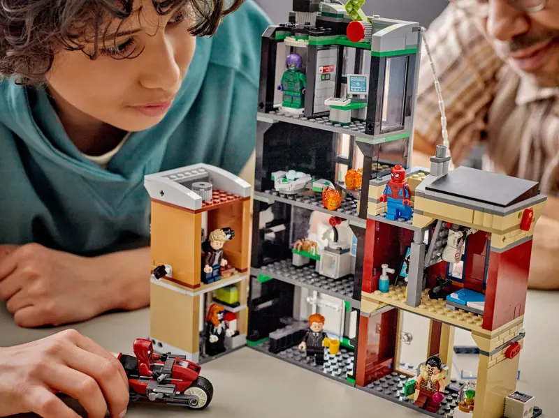 LEGO 76324 Spider-Man i Oscorp zdjęcie 5