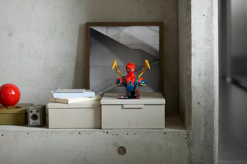 LEGO 76326 Popiersie Iron Spider-Mana zdjęcie 9