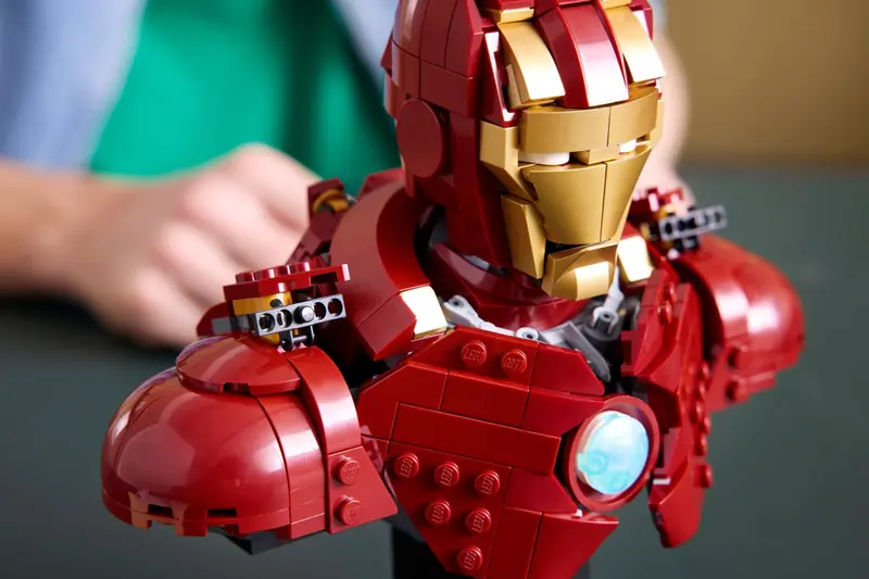 LEGO 76327 Popiersie Iron Mana MK4 zdjęcie 10