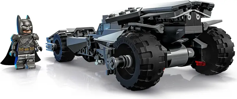 LEGO 76331 Batmobil z filmu Batman v Superman zdjęcie 7