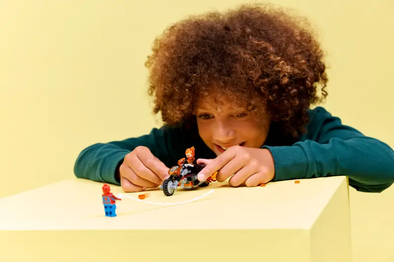 LEGO 76335 Spider-Man kontra Ghost Rider na motocyklu zdjęcie 12