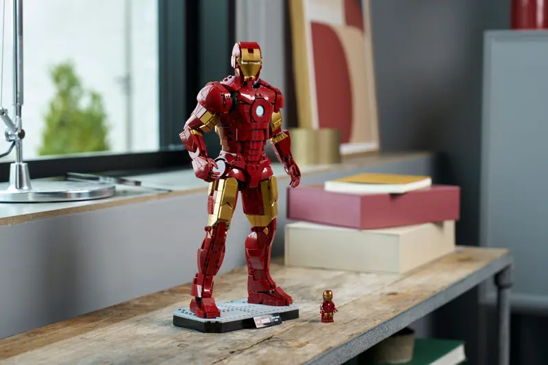 LEGO 76344 Iron Man Mark 3 - edycja kolekcjonerska zdjęcie 11