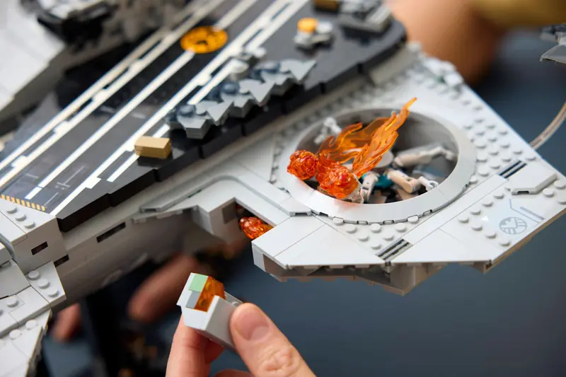 LEGO 76354 Lotniskowiec T.A.R.C.Z.Y. zdjęcie 21