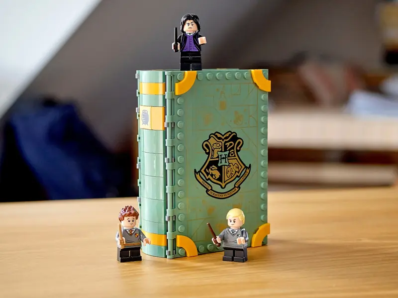 LEGO 76383 Chwile z Hogwartu: zajęcia z eliksirów zdjęcie 13
