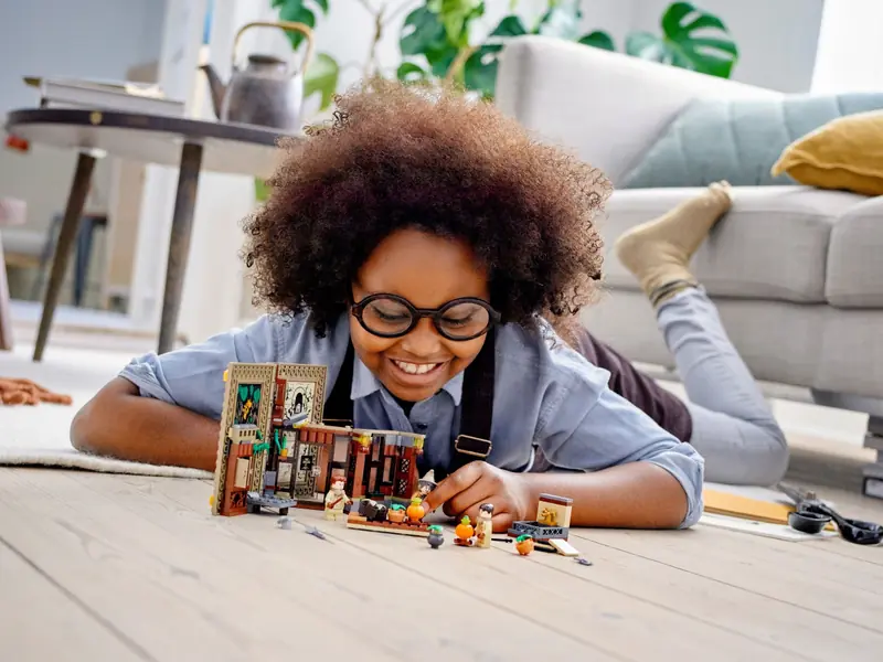 LEGO 76384 Chwile z Hogwartu: zajęcia z zielarstwa zdjęcie 10