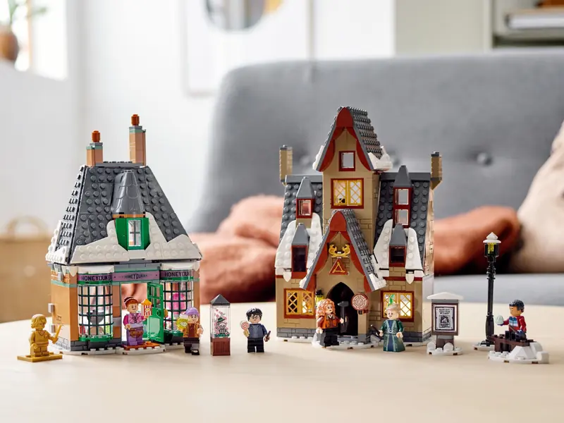 LEGO 76388 Wizyta w wiosce Hogsmeade zdjęcie 12