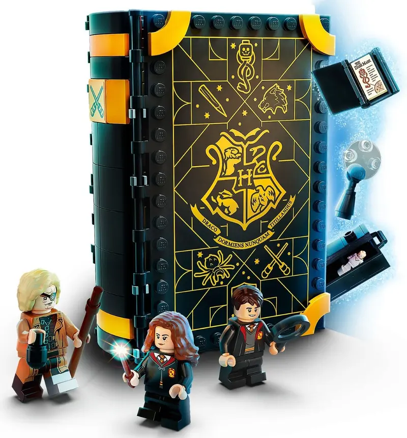 LEGO 76397 Chwile z Hogwartu: zajęcia z obrony przed czarną magią zdjęcie 4