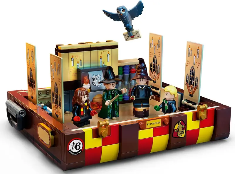 LEGO 76399 Magiczny kufer z Hogwartu zdjęcie 9