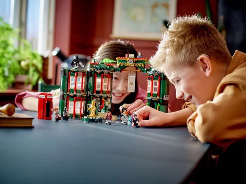 LEGO 76403 Ministerstwo Magii zdjęcie 13