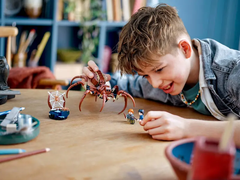 LEGO 76434 Aragog w Zakazanym Lesie zdjęcie 7
