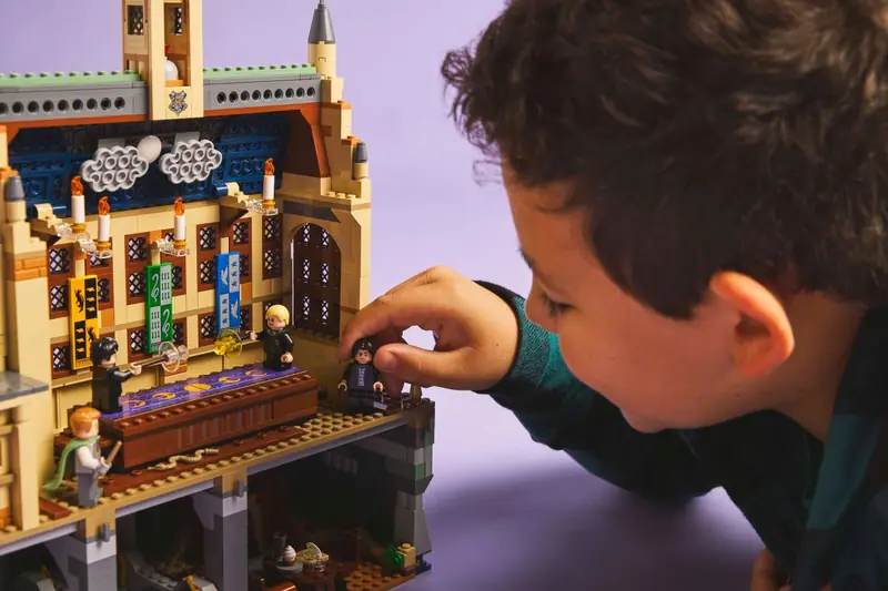 LEGO 76441 Zamek Hogwart: Klub pojedynków zdjęcie 7