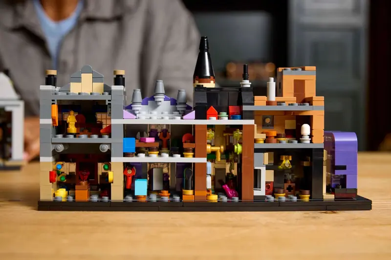 LEGO 76444 Magiczne sklepy na Ulicy Pokątnej zdjęcie 15