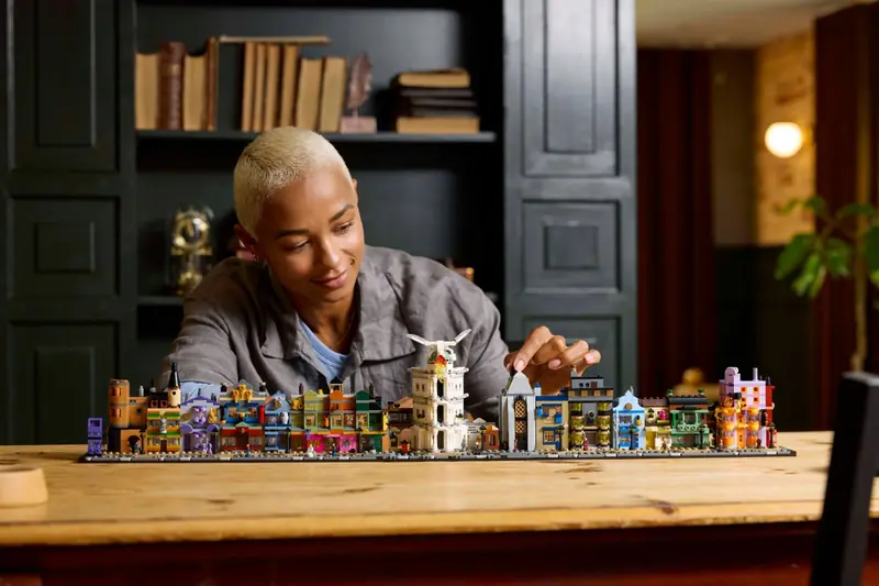 LEGO 76444 Magiczne sklepy na Ulicy Pokątnej zdjęcie 10
