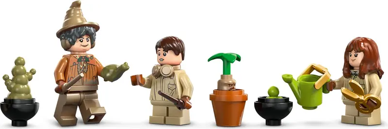 LEGO 76445 Zamek Hogwart: zajęcia z zielarstwa zdjęcie 4