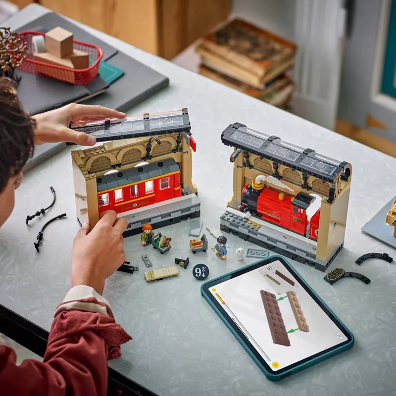 LEGO 76450 Book nook: Ekspres do Hogwartu zdjęcie 9